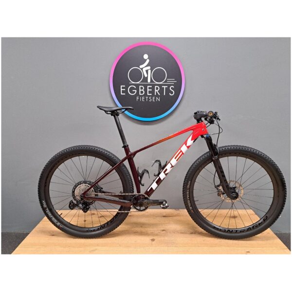 Trek Procaliber 9.8 - Carbon Zwart/ Rood Heren