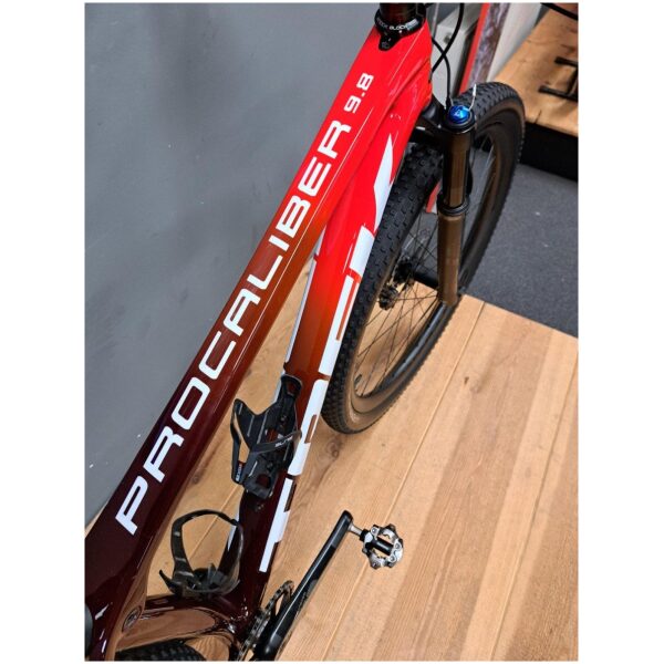 Trek Procaliber 9.8 - Carbon Zwart/ Rood Heren - Afbeelding 7