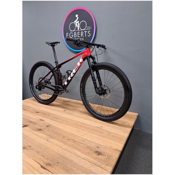 Trek Procaliber 9.8 - Carbon Zwart/ Rood Heren - Afbeelding 4